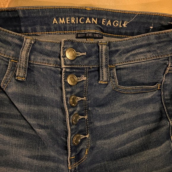 American Eagle Super Hi-Rise Next Level Stretch Jegging Button Front Size 4 - Picture 6 of 16